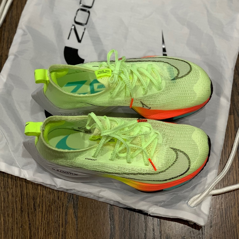 New Nike Air Zoom Alphafly Next% Barely Volt/Black-Hyper Orange Women’s US 5.5 - Picture 3 of 14